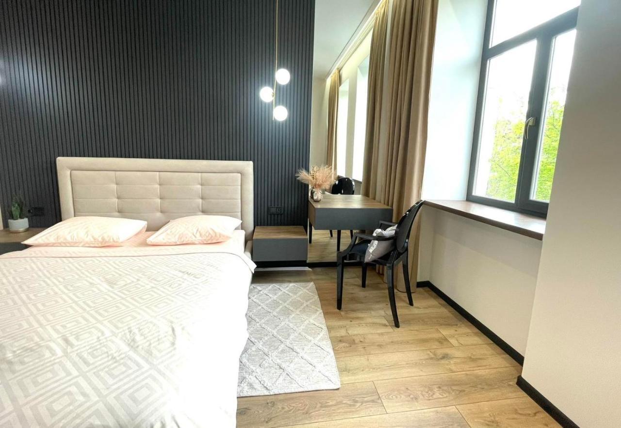 сучасні в центрі,паркінг Apartment