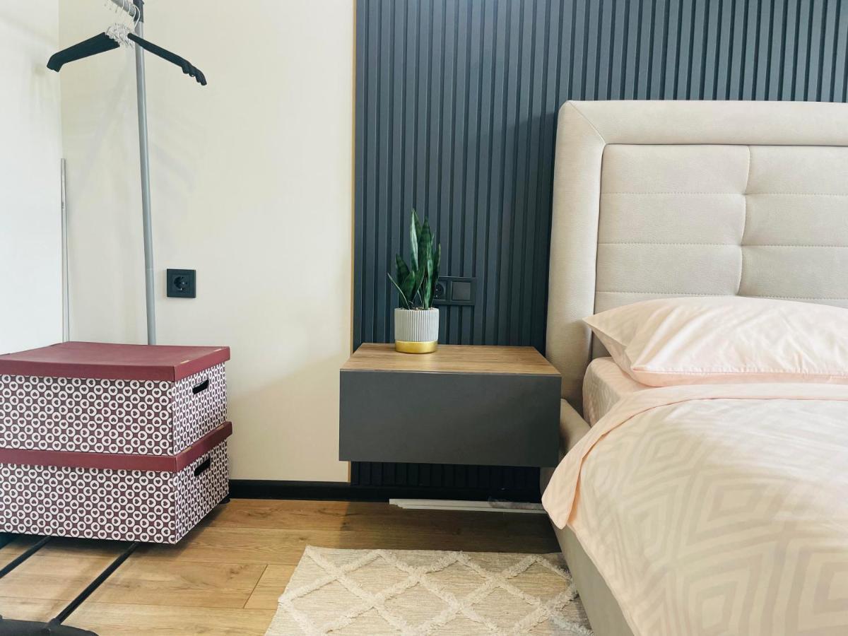 Apartment сучасні в центрі,паркінг *