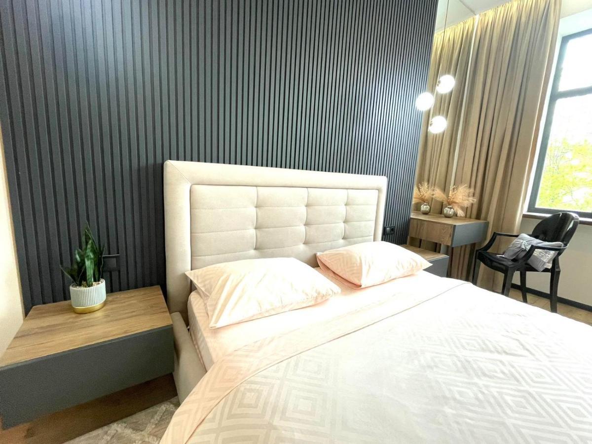 Apartment сучасні в центрі,паркінг Lviv